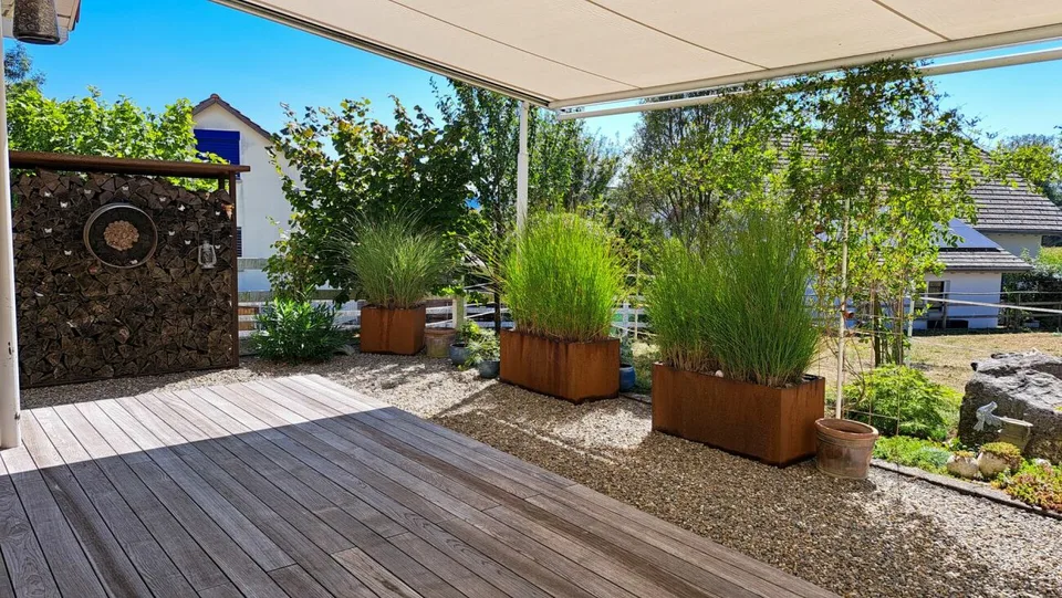 Habiter dans le vert - partie de maison de haute qualité de 4,5 pièces avec jardin idyllique