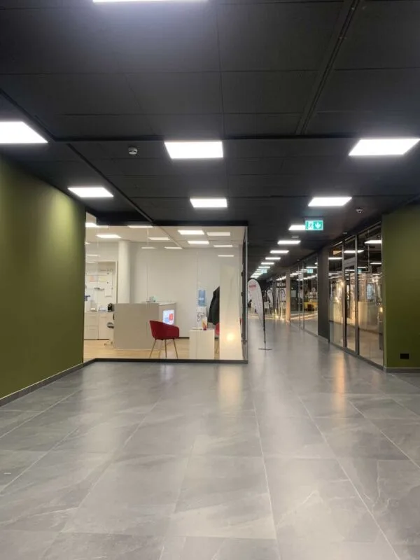 Büro-/Gewerbefläche, Centro Sei (Einheit 8) - Locarno – Foto 3 von 5