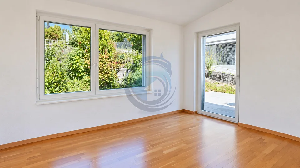 VILLA JUMELÉE AVEC VUE PANORAMIQUE SUR LE LAC ET JARDIN PRIVATIF – photo 6 sur 22