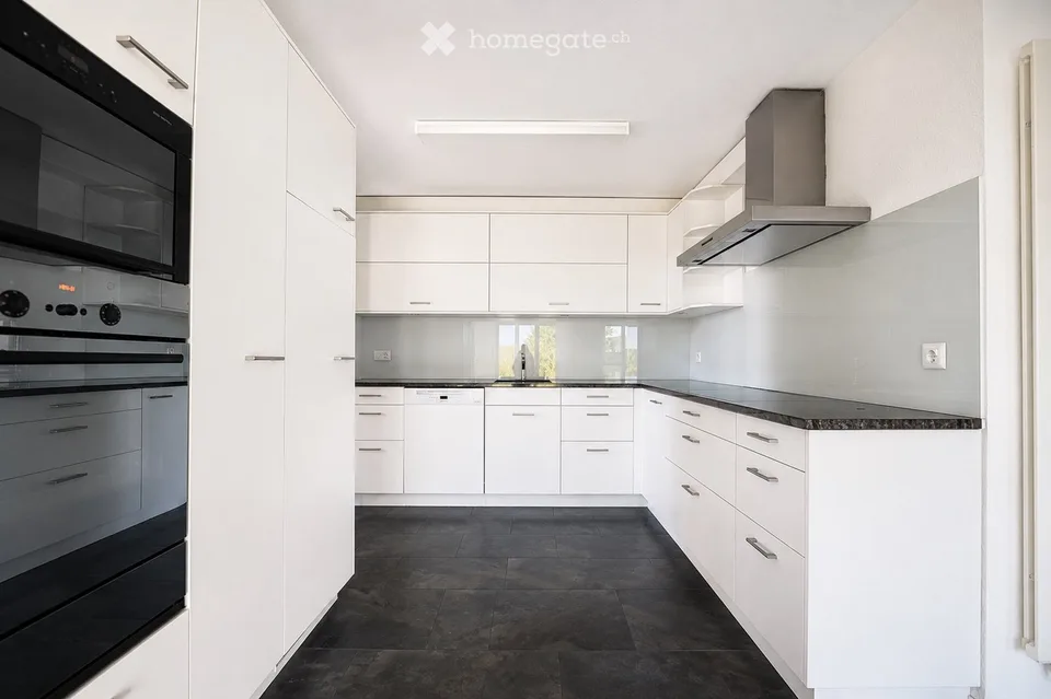 Wohnkomfort in Bösingen 6.5-Zi.-EFH mit Wintergarten – Foto 4 von 12