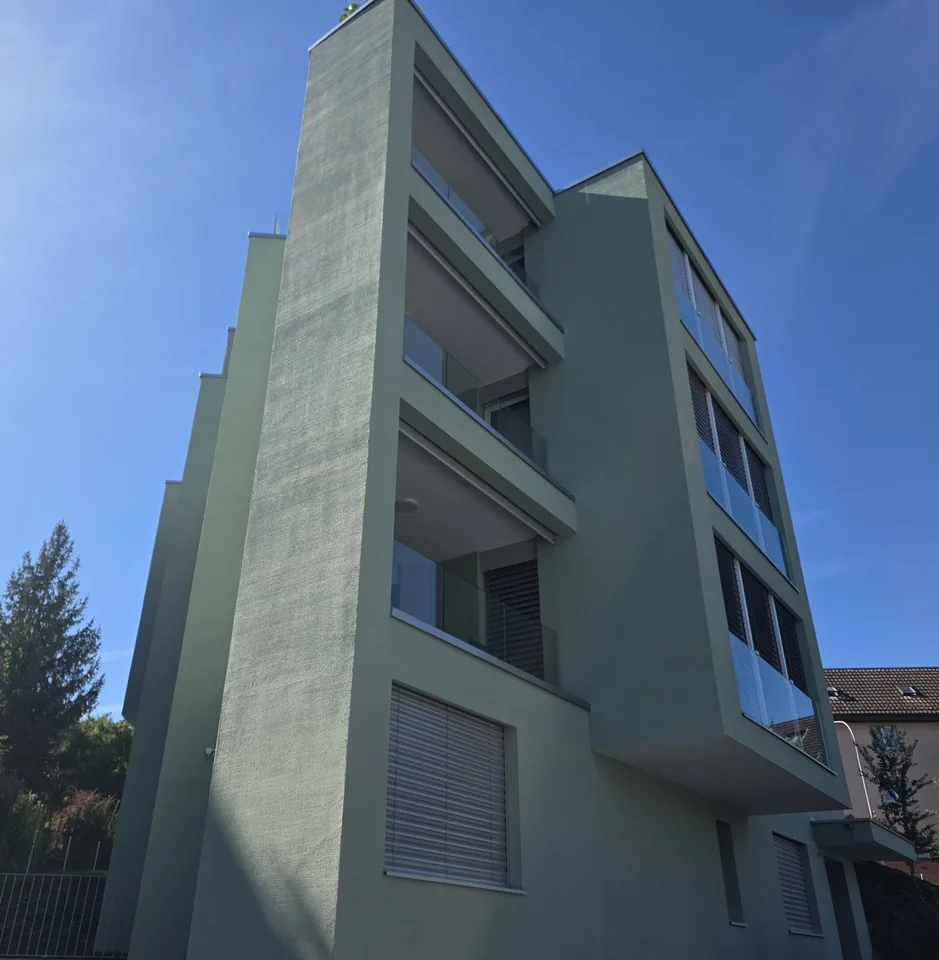 Modern 4.5-room apartment with balcony – photo 15 of 16