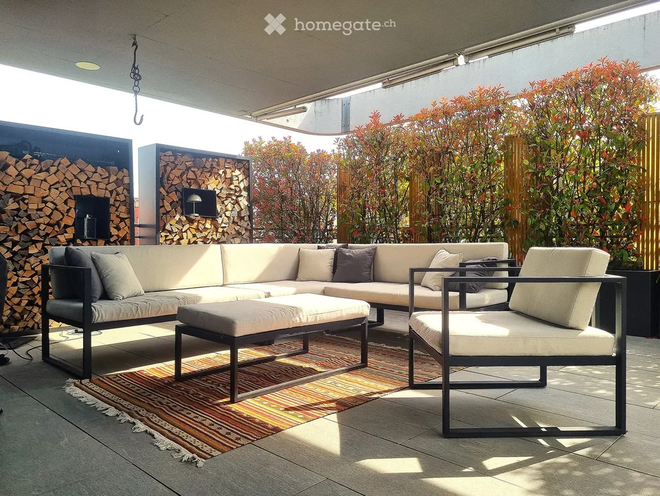 Helle Attikawohnung mit schöner Aussicht, grosser Terrasse und Garten über den Dächern von Wettingen – Foto 7 von 18