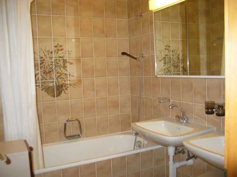 befristet bis 31.07.2027 - 2 ½-Zimmerwohnung