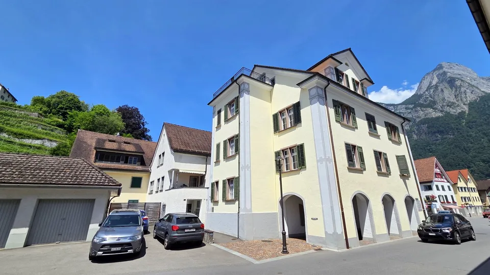 Zwei Wohn- und Geschäftshäuser in der Kernzone (Dorfplatz) von Mels SG – Foto 4 von 19