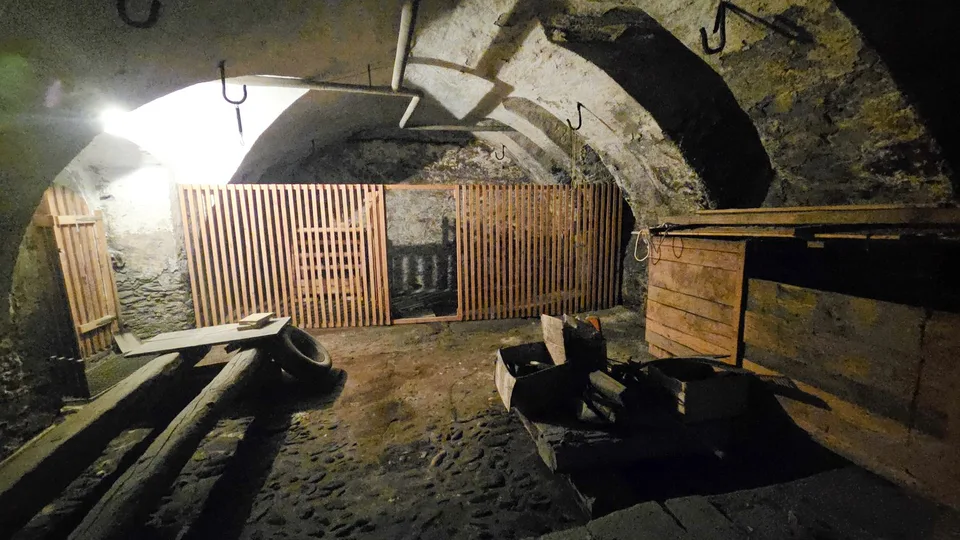 Zwei Wohn- und Geschäftshäuser in der Kernzone (Dorfplatz) von Mels SG – Foto 18 von 19