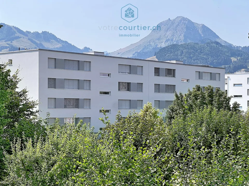 Moderne Neuvilla mit Garten - sofort verfügbar – Foto 13 von 17