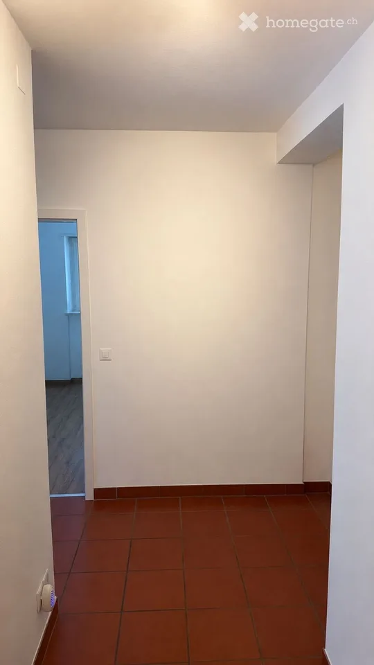 Vezia vermietet 3.5-Zimmer-Wohnung renoviert – Foto 3 von 10