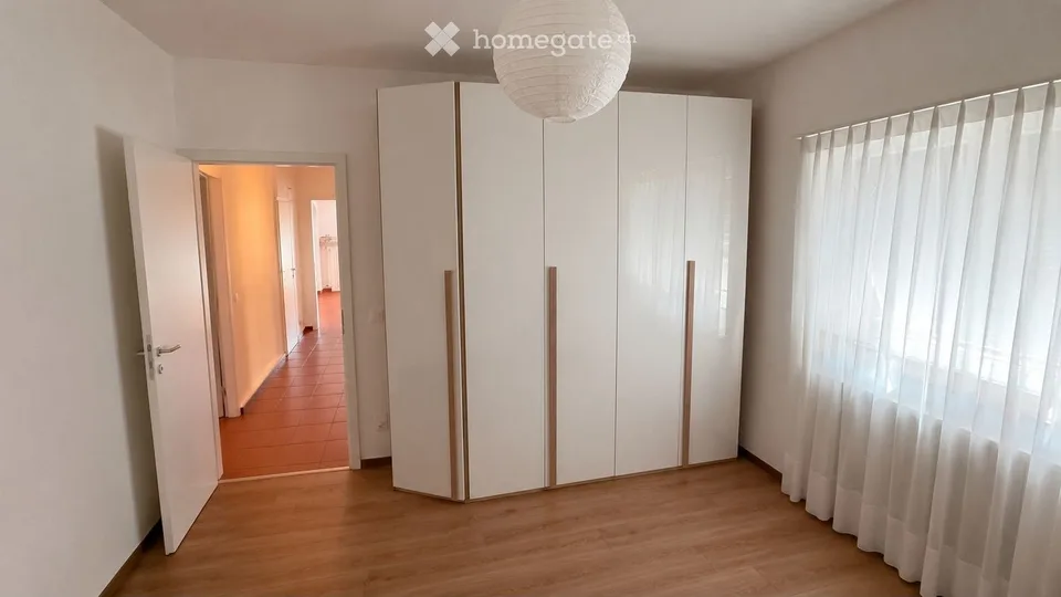 Vezia vermietet 3.5-Zimmer-Wohnung renoviert – Foto 6 von 10