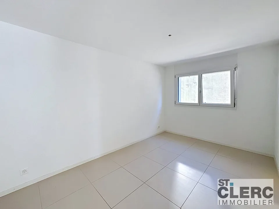 Bello appartamento con grande terrazza – foto 5 di 11