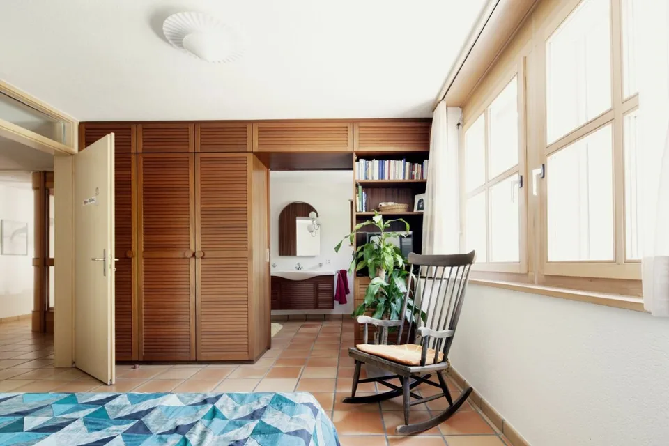 Maison unifamiliale spacieuse avec locaux commerciaux – photo 7 sur 12