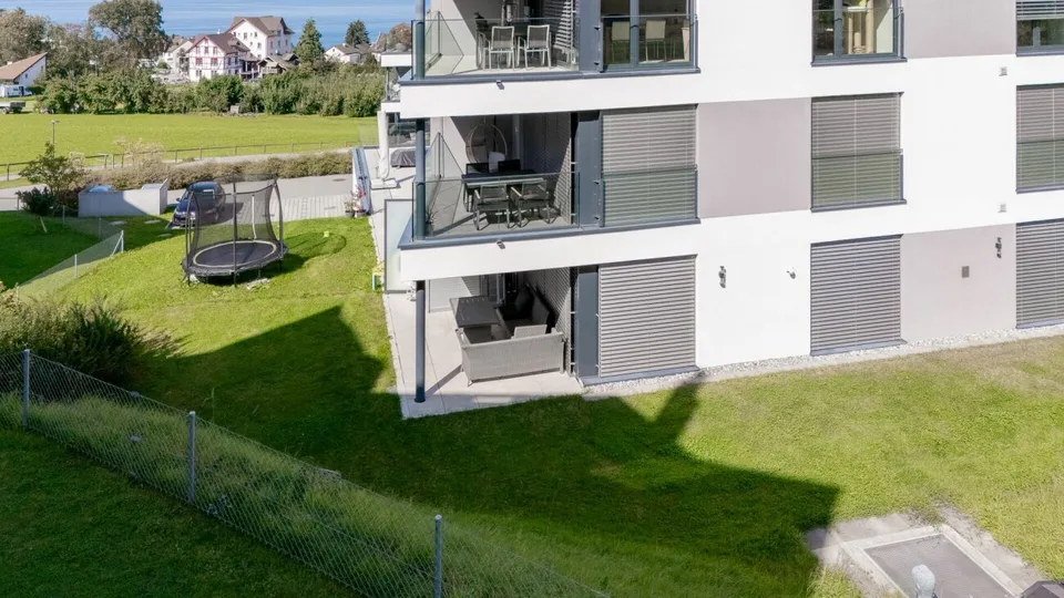 Neuwertige Gartenwohnung mit exklusivem Sonderausbau – Foto 3 von 15