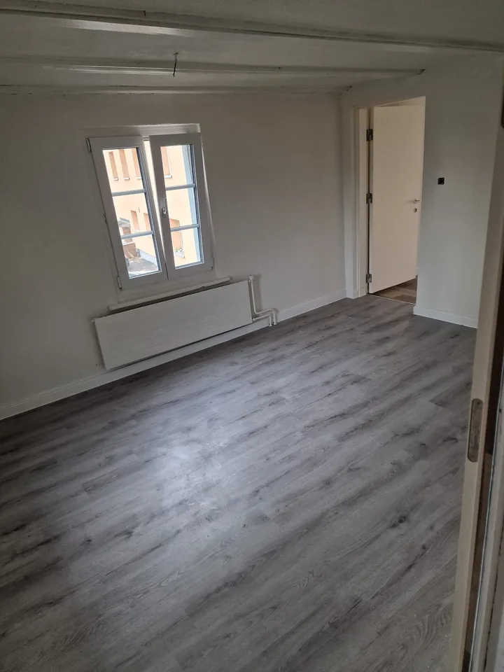 Charmant appartement 4.0 pièces au 1er étage à Romanshorn – disponible immédiatement ! – photo 3 sur 10