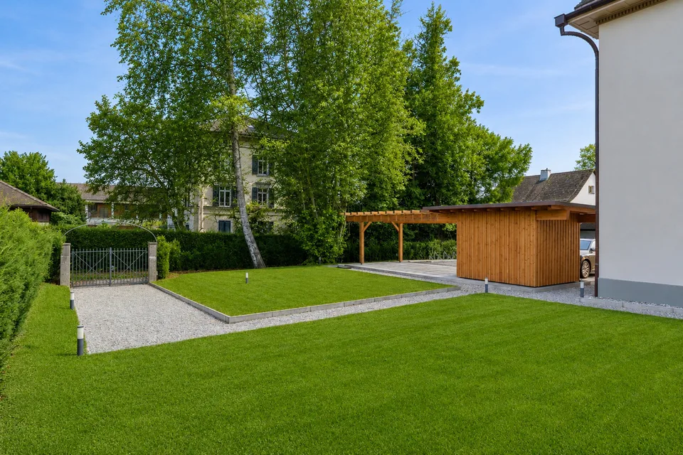 Aussergewöhnliches Herrenhaus-Ensemble am Zürichsee – Foto 11 von 13