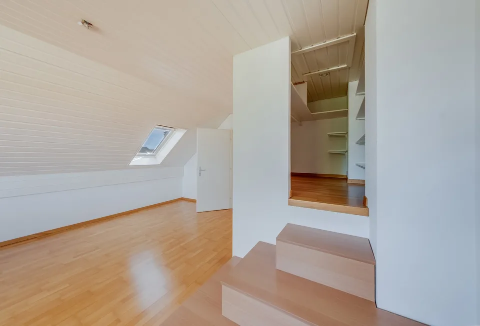 Lumineux duplex 5,5 pièces avec balcon – photo 25 sur 26