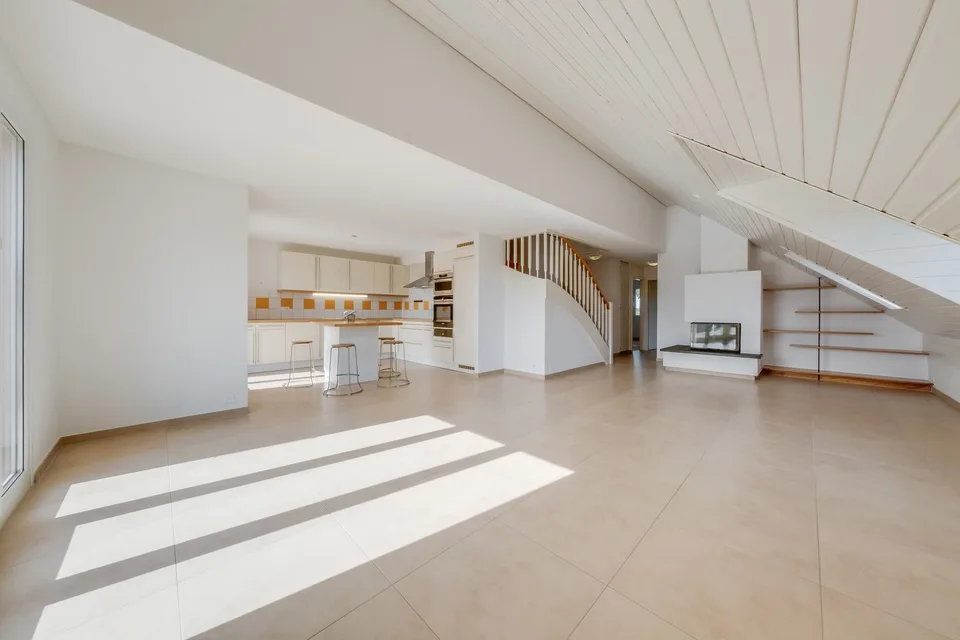 Lumineux duplex 5,5 pièces avec balcon – photo 22 sur 26