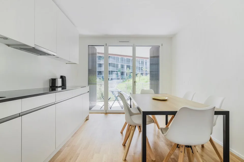 Aerata Wiedikon 4,5 locali, cantina, W/T, 10 minuti al mercato, by Blueground – foto 8 di 28
