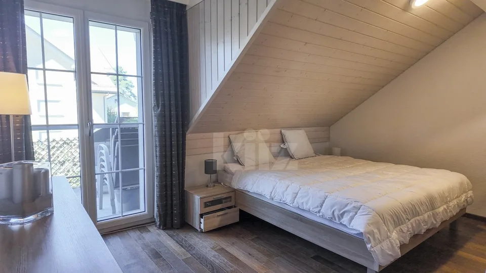 Superbe duplex sous les toits avec balcon – photo 7 sur 13