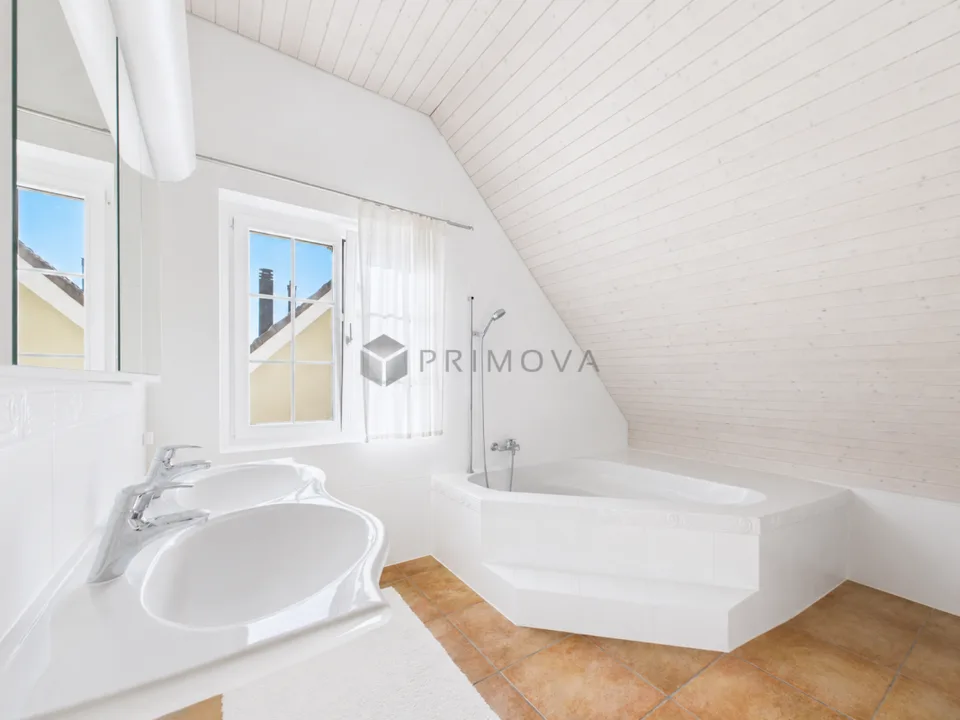 Posizione sovrana, separata con piscina e sauna – foto 9 di 13