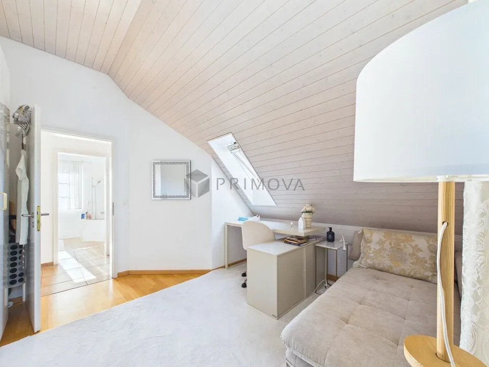 Posizione sovrana, separata con piscina e sauna – foto 8 di 13