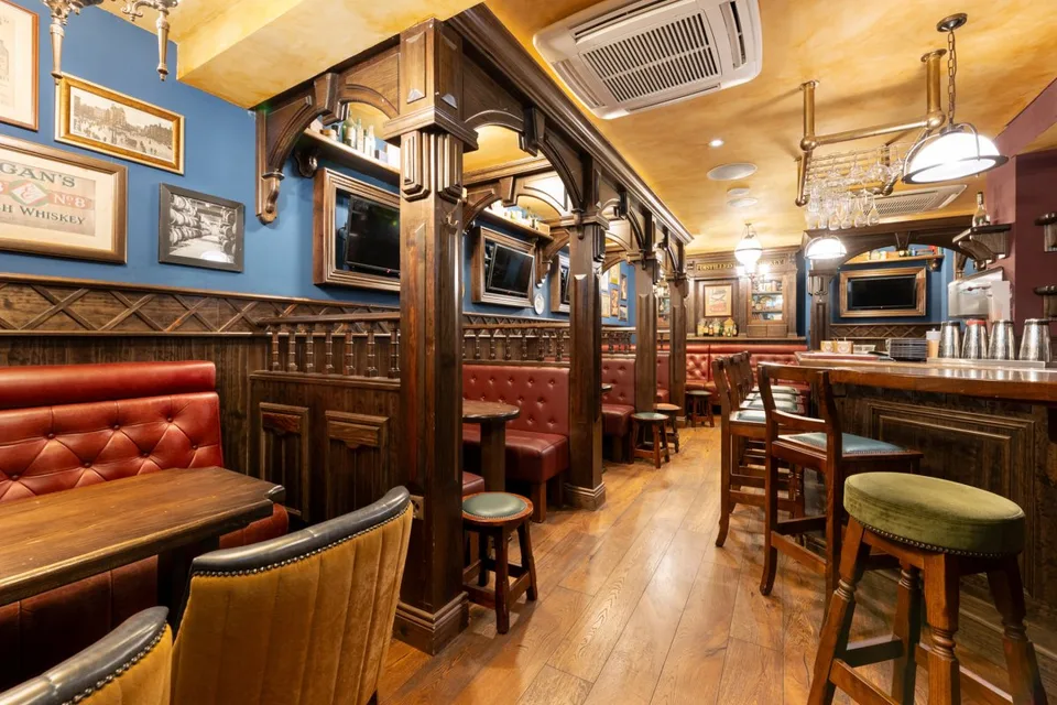 Irish Pub for rent in Basel at best location – photo 2 of 8