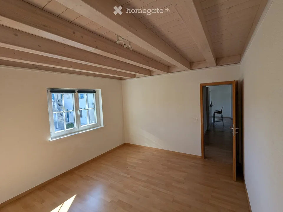 Appartement confortable et entretenu de 3,5 pièces (optionnel 4,5) – photo 4 sur 8