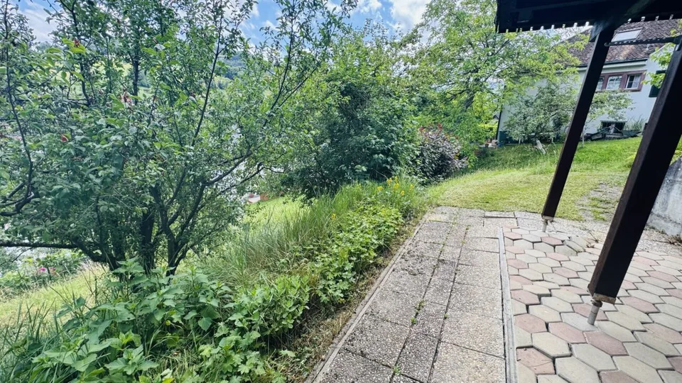 Casa unifamiliare di 5 locali con garage, cortile, balcone, giardino e bella vista – foto 25 di 28