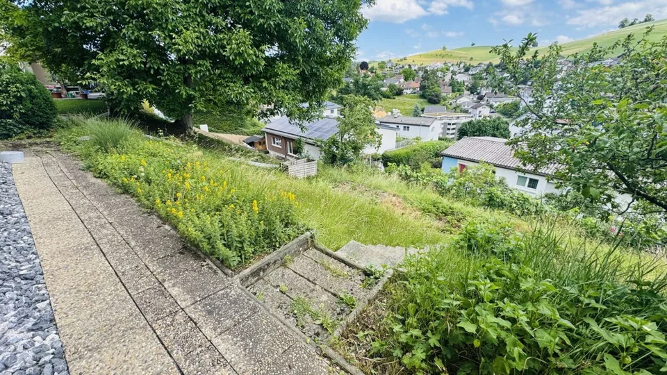 Casa unifamiliare di 5 locali con garage, cortile, balcone, giardino e bella vista – foto 24 di 28