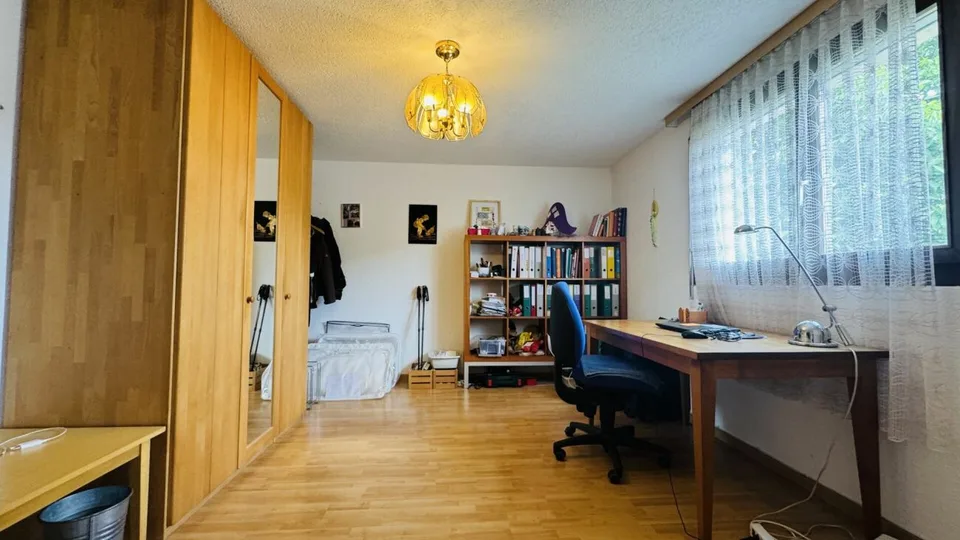 Casa unifamiliare di 5 locali con garage, cortile, balcone, giardino e bella vista – foto 13 di 28