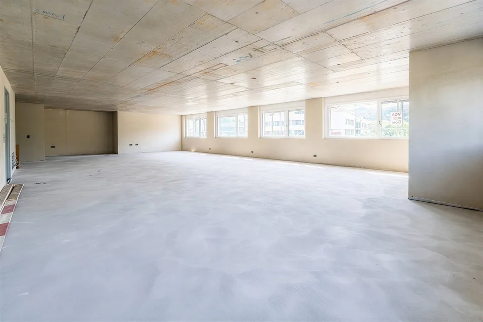 Exklusive Gewerbefläche im 2. Obergeschoss - Innenausbau durch Mieter – Foto 7 von 9