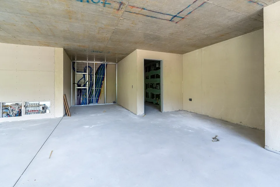 Exklusive Gewerbefläche im 2. Obergeschoss - Innenausbau durch Mieter – Foto 8 von 9