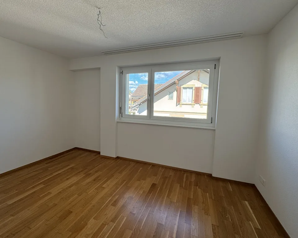 Ampio appartamento di 4.5 locali con balcone a Langenthal – foto 6 di 11