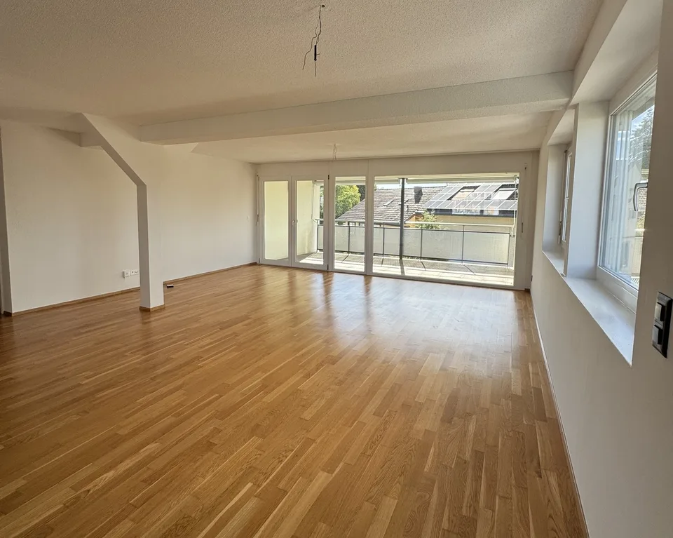 Ampio appartamento di 4.5 locali con balcone a Langenthal – foto 3 di 11