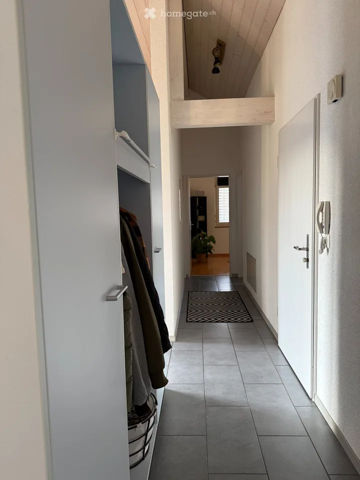 Wohnung mit Aussicht / Appartement avec belle vue – Foto 3 von 5