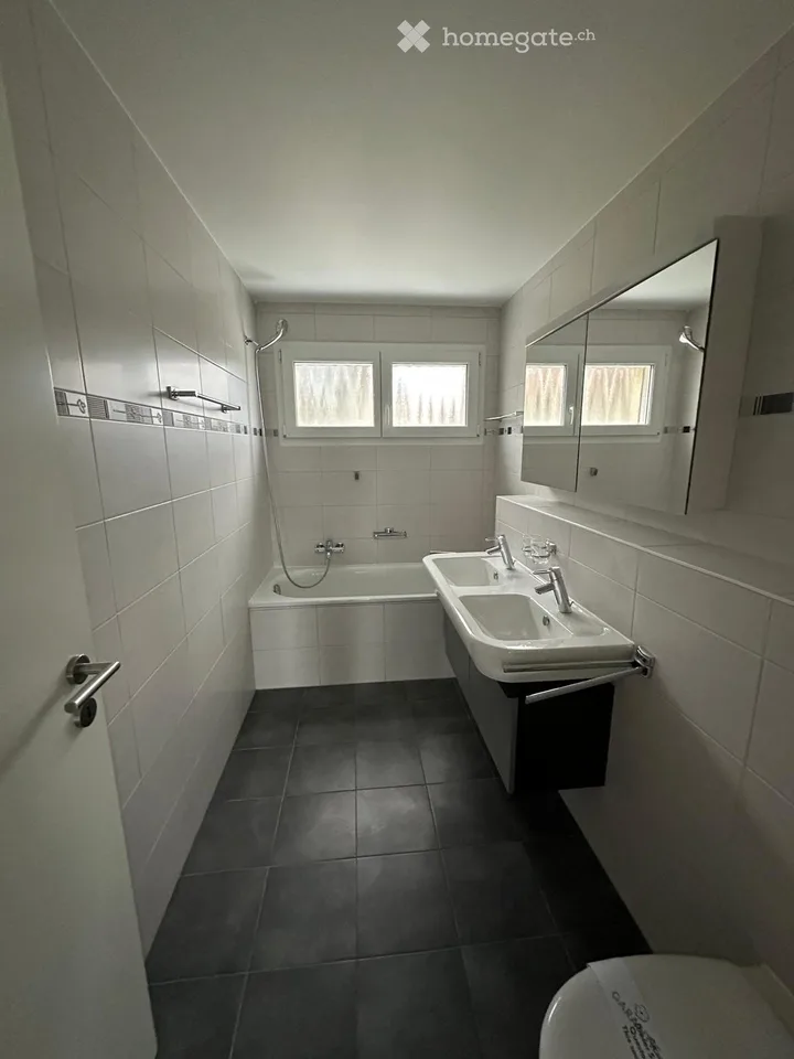 Bright 4.5-room apartment in a quiet building – photo 4 of 5