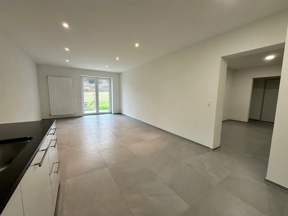 Sanierte 5.5-Zimmer-Wohnung mit grossem Garten – Foto 3 von 15
