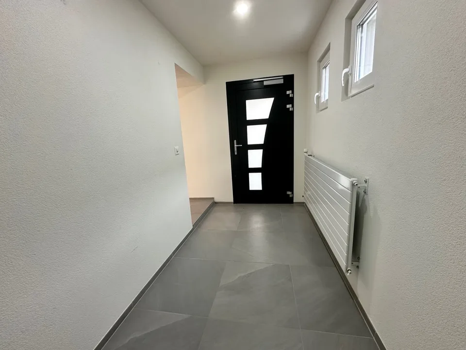 Sanierte 5.5-Zimmer-Wohnung mit grossem Garten – Foto 11 von 15