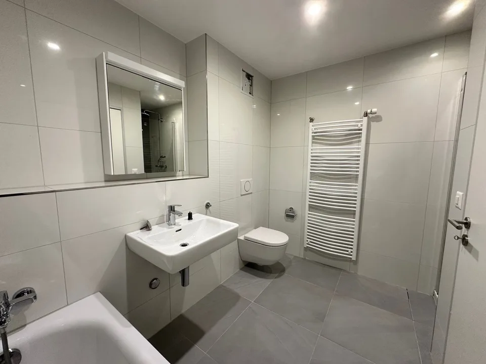 Sanierte 5.5-Zimmer-Wohnung mit grossem Garten – Foto 12 von 15
