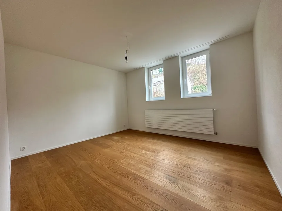 Sanierte 5.5-Zimmer-Wohnung mit grossem Garten – Foto 8 von 15