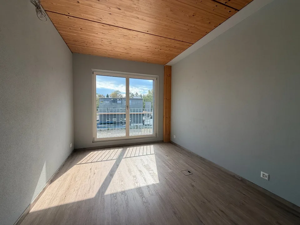 4.5-Zimmer Büro/Praxis mit Lift in Würenlos – Foto 7 von 11