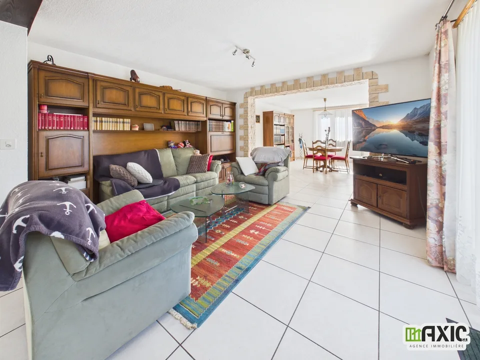 A vendre - Charmante maison de 5.5 pcs avec grand jardin à Delémont – foto 8 di 13