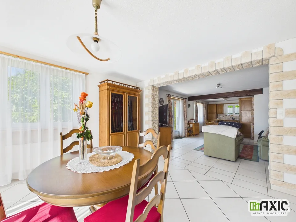 A vendre - Charmante maison de 5.5 pcs avec grand jardin à Delémont – foto 3 di 13