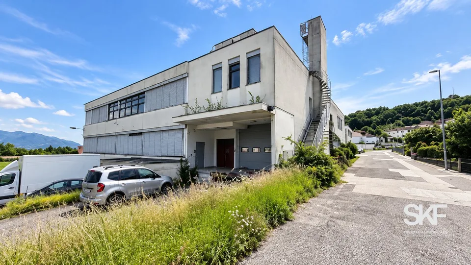 Verkauf eines großen Gewerbe-/Industriegebäudes/Lagers – Foto 7 von 12