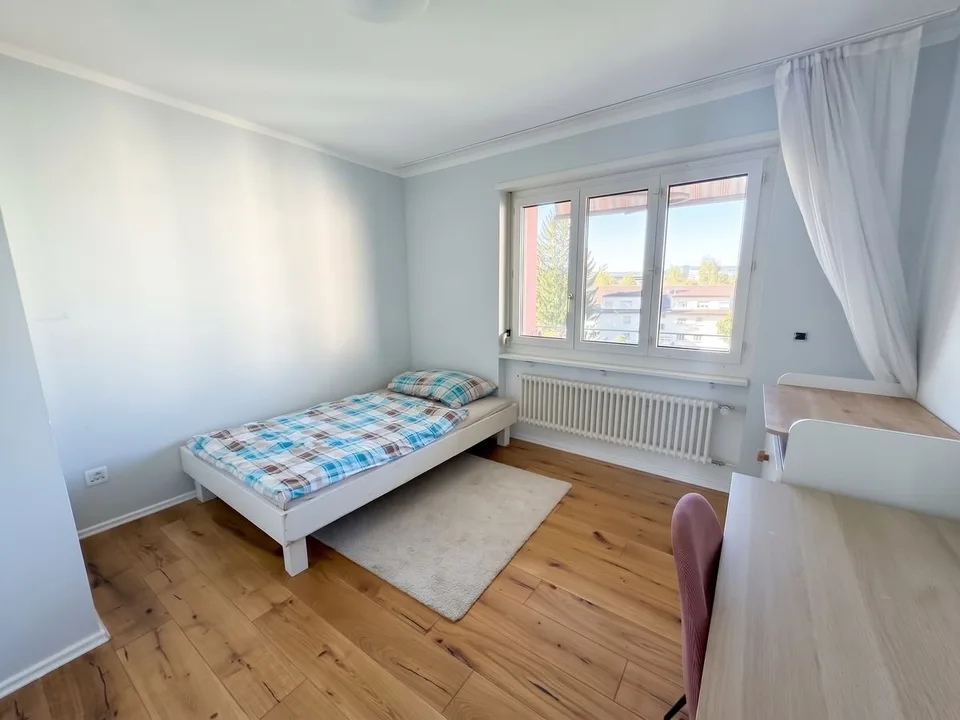 RENOVATED & FULLY RENTED – photo 4 of 9