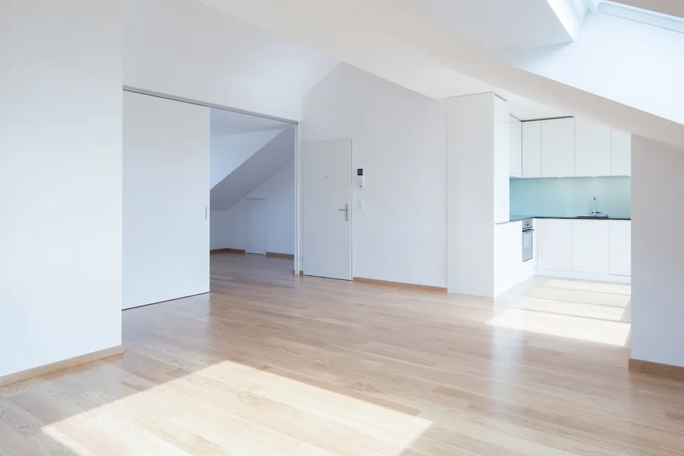 Moderne 2.5- und 3.5-Zimmerwohnung in gepflegtem Mehrfamilienhaus in Allschwil – Foto 2 von 7