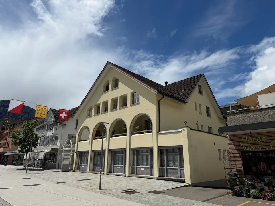 Einstellplatz in der Tiefgarage zu vermieten – Foto 2 von 2