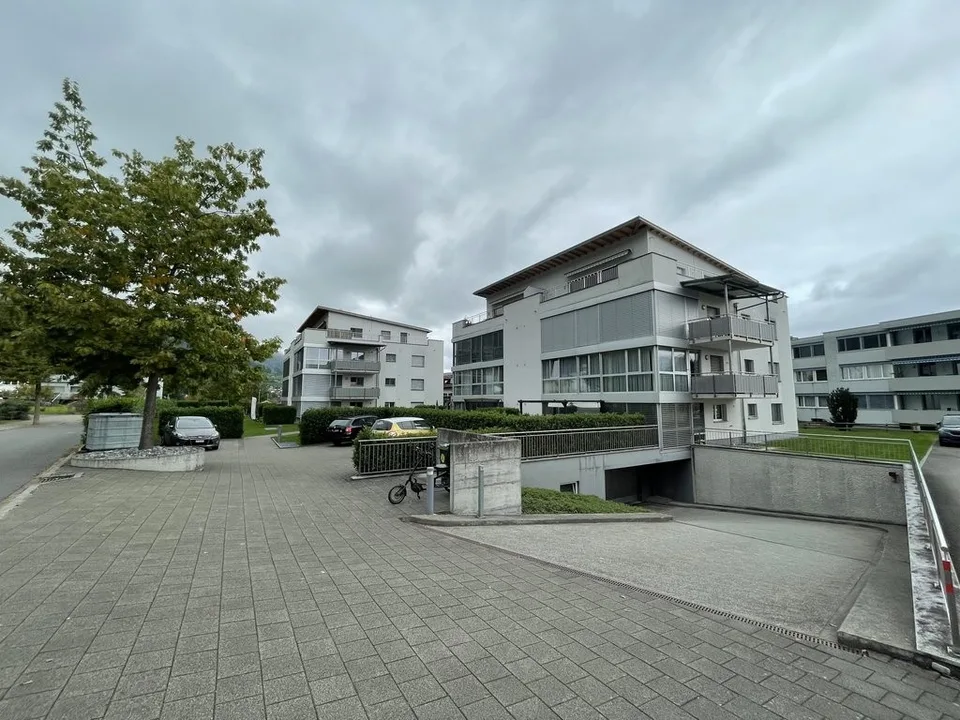 Einstellplatz in der Tiefgarage zu vermieten – Foto 2 von 2