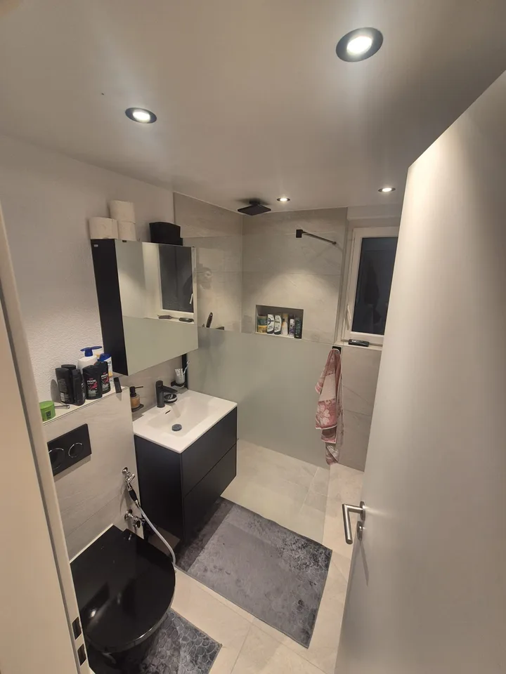 Casa multifamiliare attraente con rendita del 4,7% – foto 3 di 18
