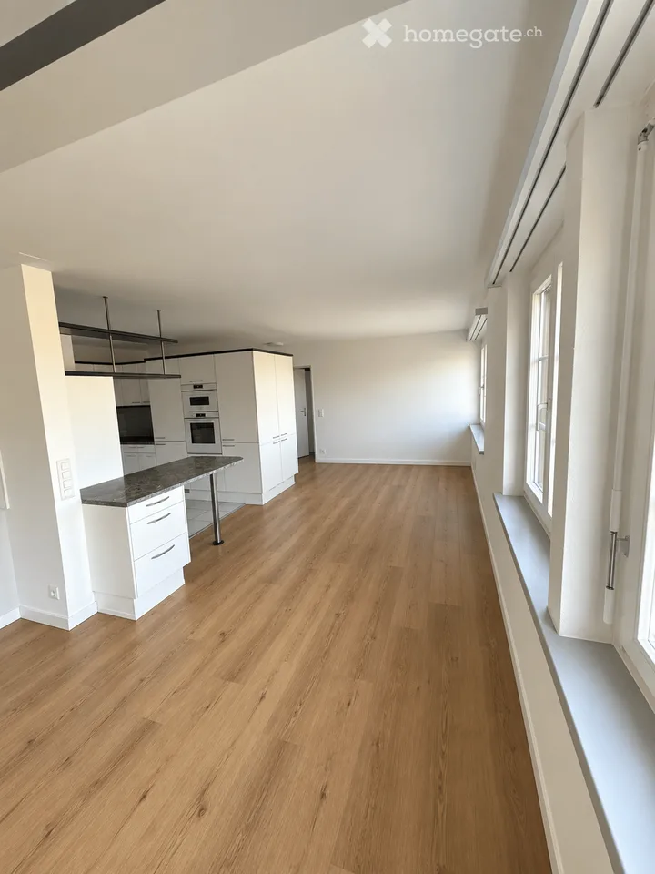 Appartement maisonnette de 5,5 pièces lumineux dans le centre d'Elgg
