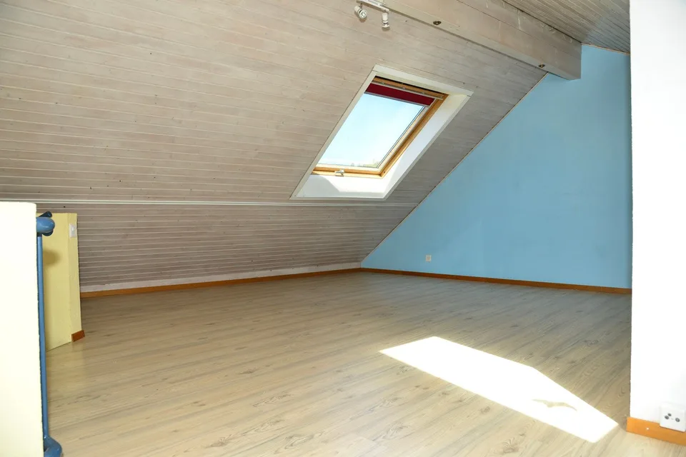 Charming 5.5-room terraced single-family house in a sunny location – photo 11 of 13