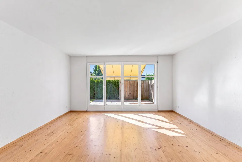 3.5-Zimmer-Gartenwohnung mit Cheminée in Jonen – Foto 4 von 10